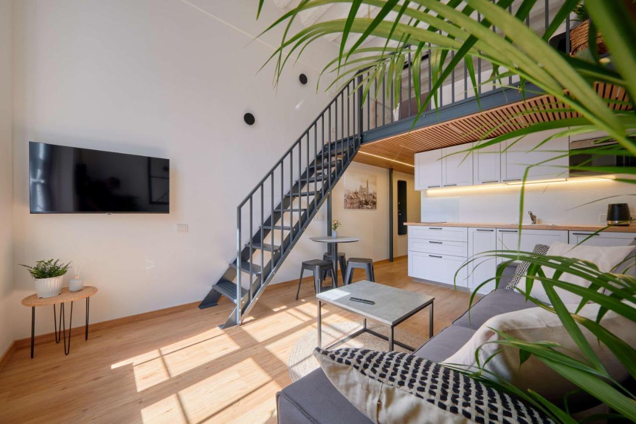 Queen Barbora Central Lofts カウナス エクステリア 写真