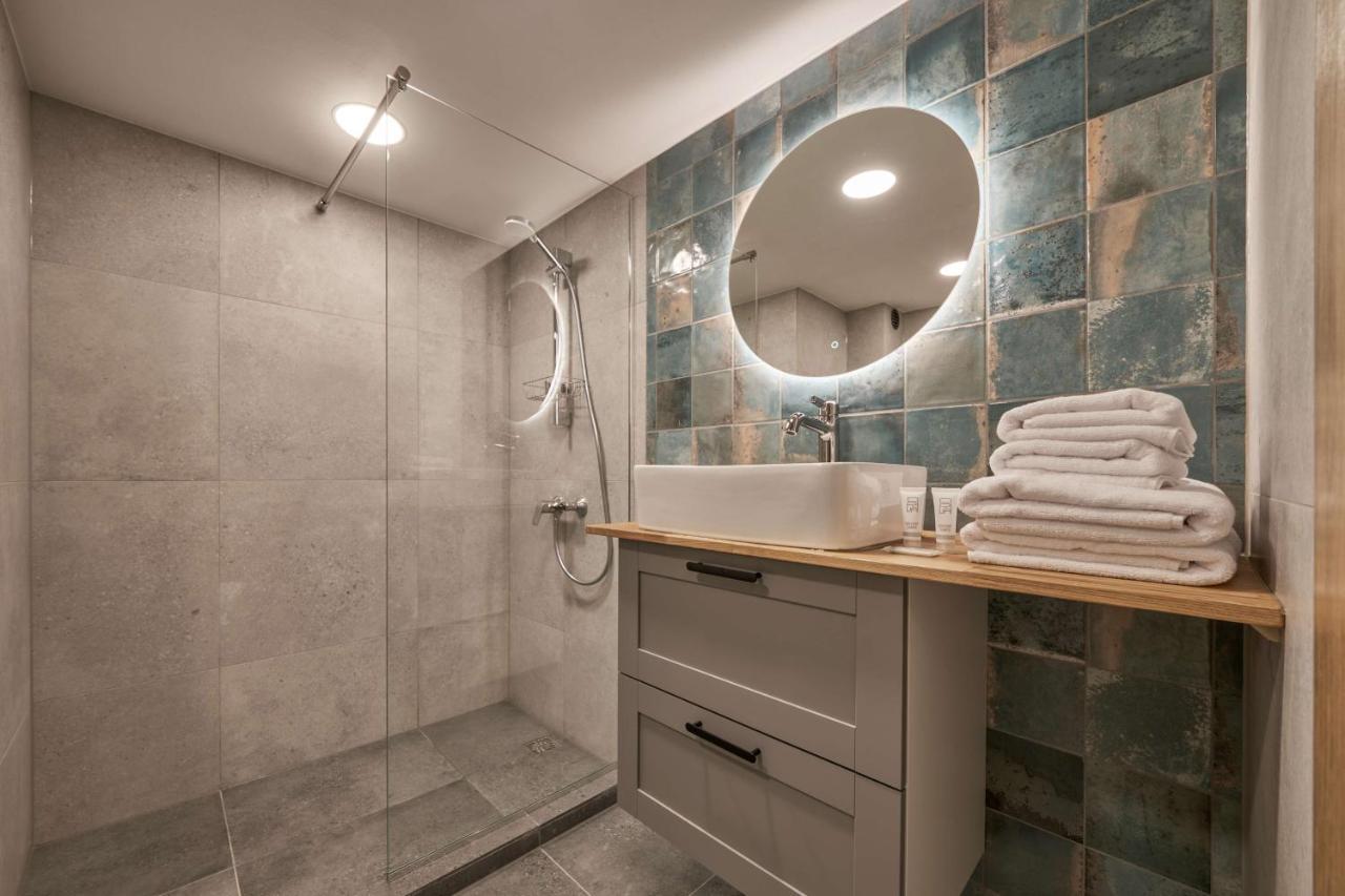 Queen Barbora Central Lofts カウナス エクステリア 写真