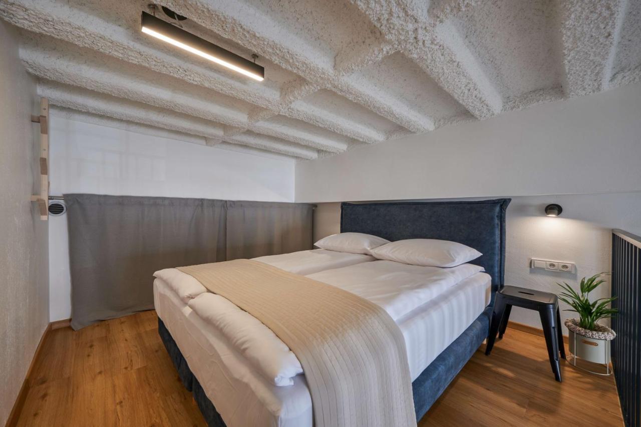 Queen Barbora Central Lofts カウナス エクステリア 写真