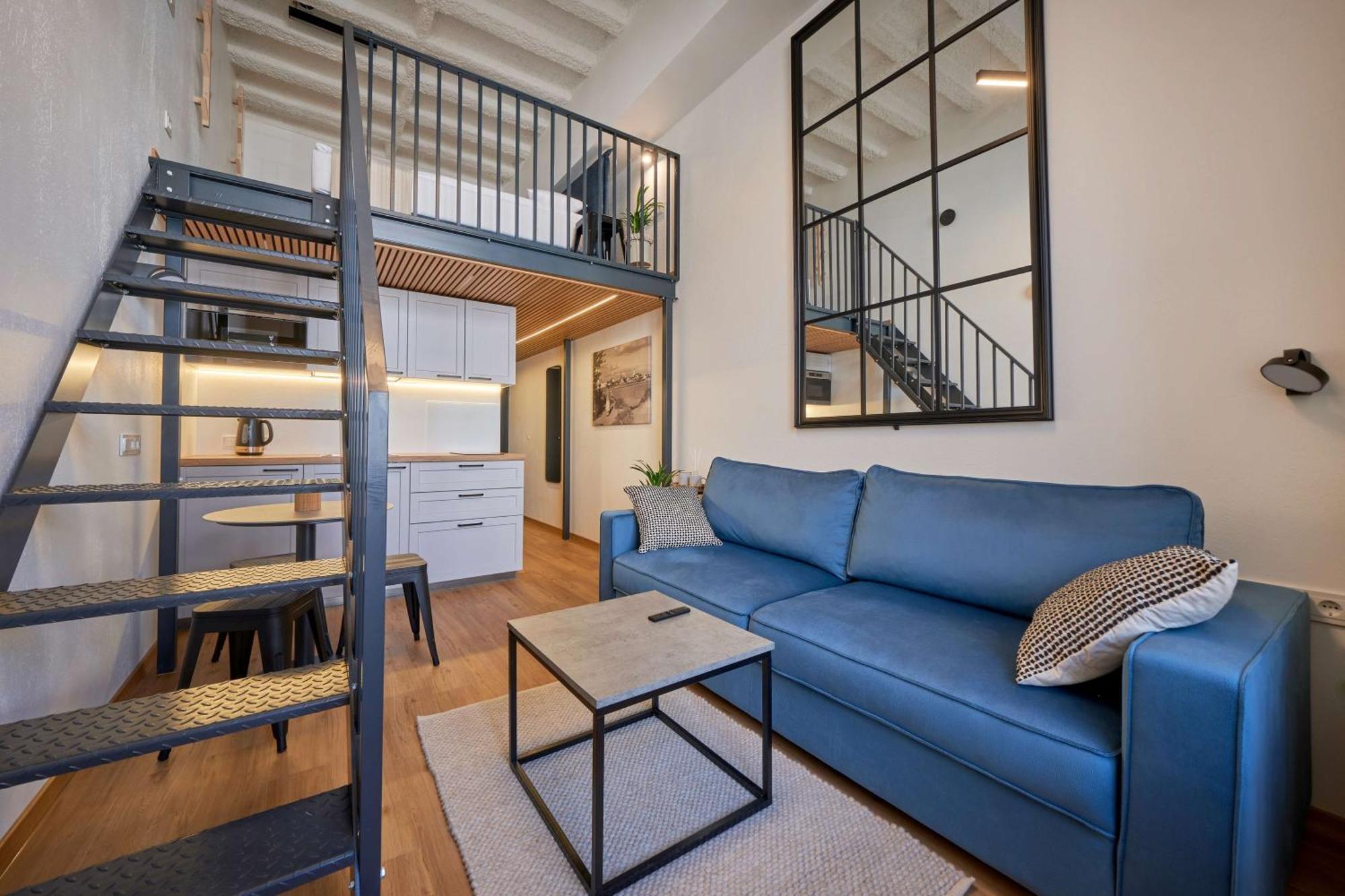 Queen Barbora Central Lofts カウナス エクステリア 写真